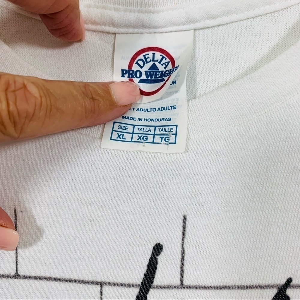 Pink Floyd The Wall Logo Crop T-shirt XL - Picture 2 of 5